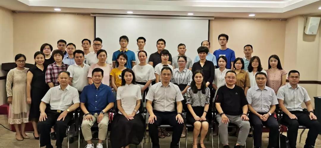 广西律师查询人口信息暂行规定_广西人口密度图